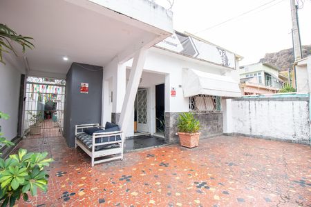 Garagem de casa à venda com 3 quartos, 345m² em Vila Kosmos, Rio de Janeiro
