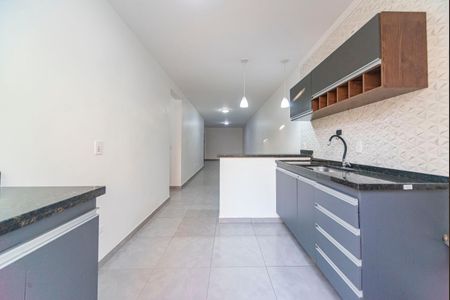 Apartamento para alugar com 115m², 3 quartos e 2 vagas Apartamento para alugar com 115m², 3 quartos e 2 vagasCozinha