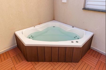 Apartamento para alugar com 115m², 3 quartos e 2 vagas Apartamento para alugar com 115m², 3 quartos e 2 vagasJacuzzi