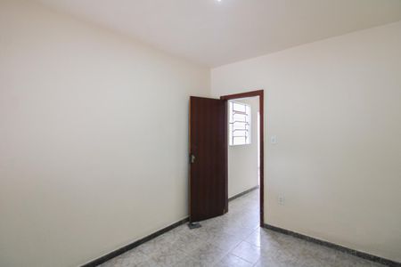 Quarto 1 de casa para alugar com 2 quartos, 38m² em Céu Azul, Belo Horizonte