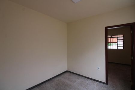 Sala de casa para alugar com 2 quartos, 38m² em Céu Azul, Belo Horizonte