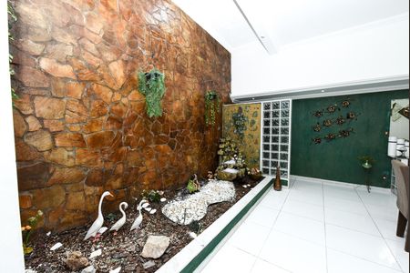 Casa à venda com 1200m², 6 quartos e 2 vagas Casa à venda com 1200m², 6 quartos e 2 vagasJardim de inverno