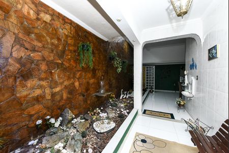 Casa à venda com 1200m², 6 quartos e 2 vagas Casa à venda com 1200m², 6 quartos e 2 vagasCorredor