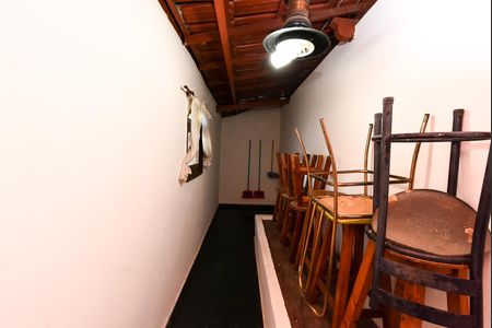 Casa à venda com 1200m², 6 quartos e 2 vagas Casa à venda com 1200m², 6 quartos e 2 vagasÁrea comum