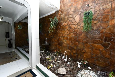 Casa à venda com 1200m², 6 quartos e 2 vagas Casa à venda com 1200m², 6 quartos e 2 vagasJardim de inverno