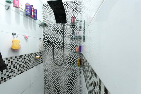 Casa à venda com 1200m², 6 quartos e 2 vagas Casa à venda com 1200m², 6 quartos e 2 vagasBanheiro Suite Master