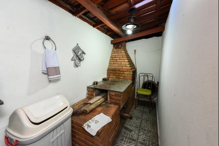 Casa à venda com 1200m², 6 quartos e 2 vagas Casa à venda com 1200m², 6 quartos e 2 vagasÁrea comum