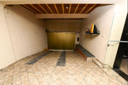 Casa à venda com 1200m², 6 quartos e 2 vagas Casa à venda com 1200m², 6 quartos e 2 vagasGaragem