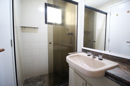 Apartamento para alugar com 142m², 3 quartos e 2 vagasBanheiro da Suíte 2 