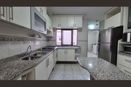 Casa à venda com 104m², 3 quartos e 2 vagasCozinha