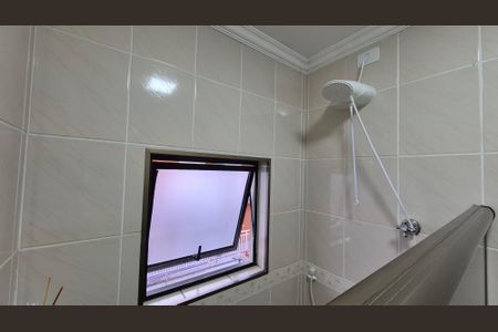 Casa à venda com 104m², 3 quartos e 2 vagasBanheiro