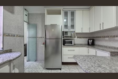 Casa à venda com 104m², 3 quartos e 2 vagasCozinha