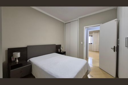 Casa à venda com 104m², 3 quartos e 2 vagasSuíte