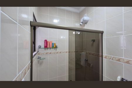 Casa à venda com 104m², 3 quartos e 2 vagasBanheiro da suíte