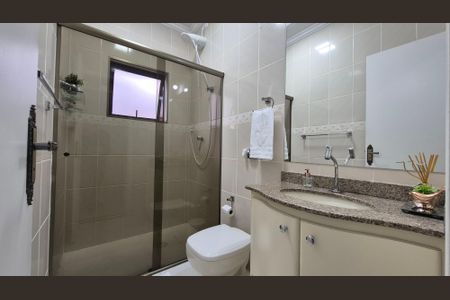 Casa à venda com 104m², 3 quartos e 2 vagasBanheiro