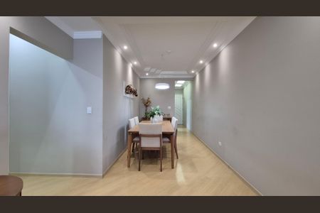 Casa à venda com 104m², 3 quartos e 2 vagasSala