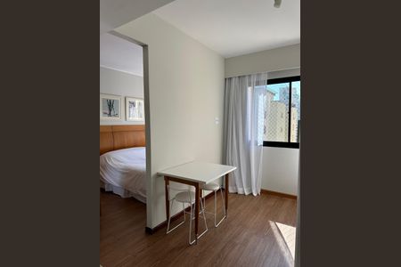 Sala de kitnet/studio à venda com 1 quarto, 30m² em Indianópolis, São Paulo