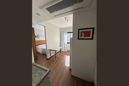 Sala de kitnet/studio à venda com 1 quarto, 30m² em Indianópolis, São Paulo