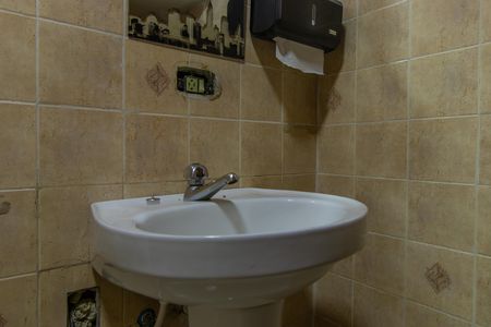 Casa para alugar com 696m², 4 quartos e 4 vagas Casa para alugar com 696m², 4 quartos e 4 vagasBanheiro do Quarto 3 - Suíte