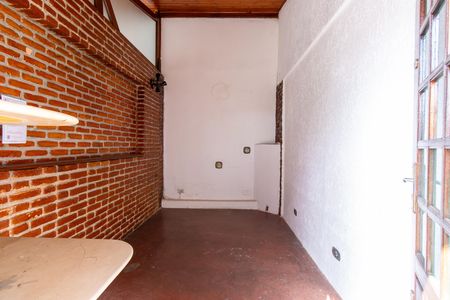 Casa para alugar com 696m², 4 quartos e 4 vagas Casa para alugar com 696m², 4 quartos e 4 vagasEspaço da frente