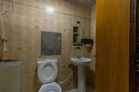 Casa para alugar com 696m², 4 quartos e 4 vagas Casa para alugar com 696m², 4 quartos e 4 vagasBanheiro do Quarto 3 - Suíte