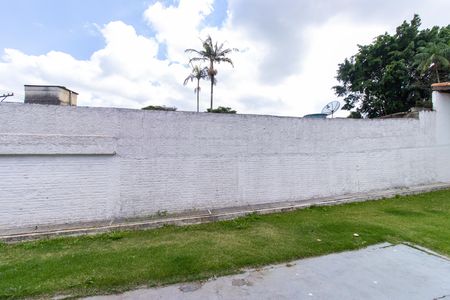 Casa para alugar com 696m², 4 quartos e 4 vagas Casa para alugar com 696m², 4 quartos e 4 vagasVista do Quarto 2