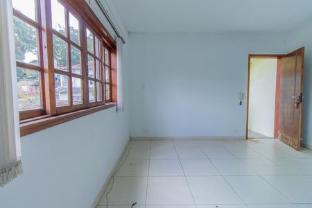 Casa para alugar com 696m², 4 quartos e 4 vagas Casa para alugar com 696m², 4 quartos e 4 vagasEspaço dos fundos