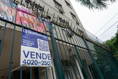 Apartamento à venda com 90m², 3 quartos e 1 vaga Apartamento à venda com 90m², 3 quartos e 1 vagaPlaca