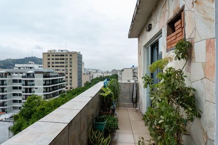 Apartamento à venda com 90m², 3 quartos e 1 vaga Apartamento à venda com 90m², 3 quartos e 1 vagaVaranda da Sala