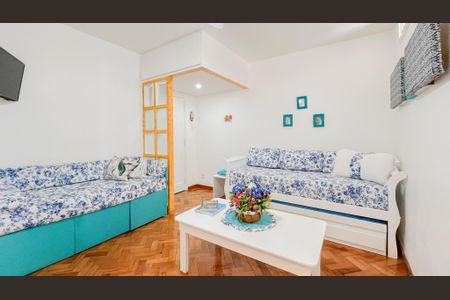 Sala de apartamento para alugar com 4 quartos, 90m² em Leme, Rio de Janeiro