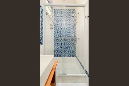 Apartamento para alugar com 90m², 4 quartos e sem vaga Apartamento para alugar com 90m², 4 quartos e sem vagaBanheiro da suíte