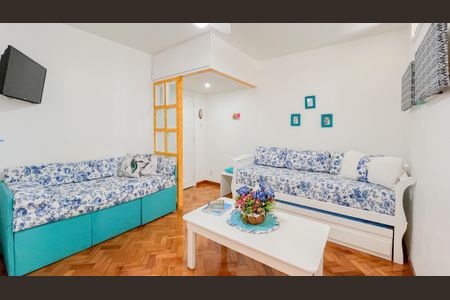 Sala de apartamento para alugar com 4 quartos, 90m² em Leme, Rio de Janeiro