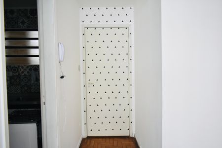 Corredor de apartamento à venda com 2 quartos, 60m² em Vila Clementino, São Paulo