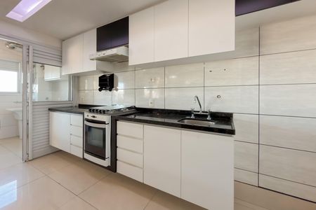 Apartamento à venda com 107m², 3 quartos e 2 vagasCozinha