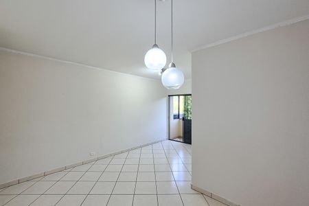 Apartamento à venda com 80m², 3 quartos e 2 vagasSala