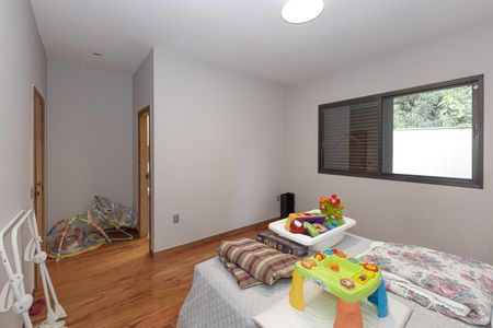 Casa de condomínio à venda com 320m², 4 quartos e 5 vagasSuíte 1