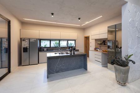 Casa de condomínio à venda com 320m², 4 quartos e 5 vagasCozinha