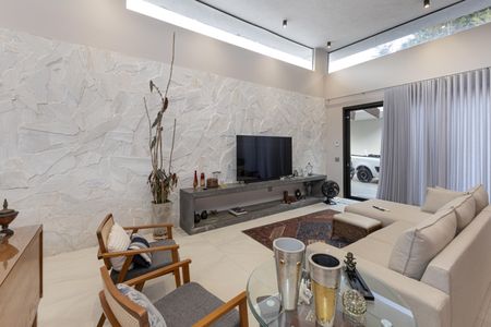 Casa de condomínio à venda com 320m², 4 quartos e 5 vagasSala de TV