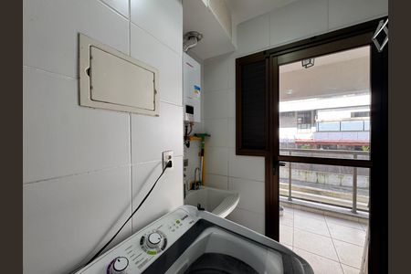 Apartamento para alugar com 85m², 3 quartos e 1 vaga Apartamento para alugar com 85m², 3 quartos e 1 vagaCozinha e Área de Serviço