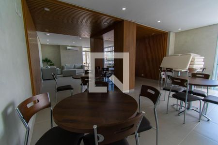Apartamento para alugar com 31m², 1 quarto e sem vagaÁrea comum - Salão de festas