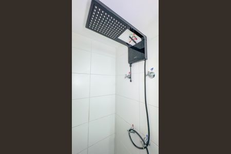 Banheiro de kitnet/studio para alugar com 1 quarto, 27m² em Santo Amaro, São Paulo