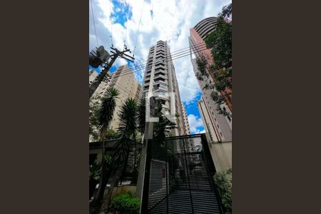 Apartamento à venda com 106m², 3 quartos e 2 vagasFachada