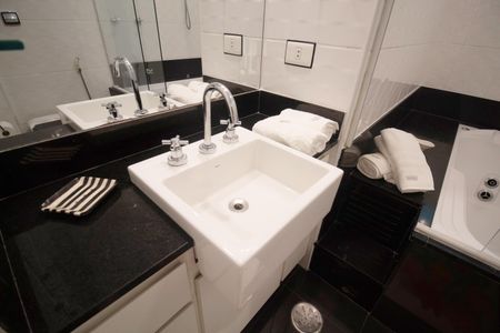 Apartamento à venda com 80m², 1 quarto e sem vagaBanheiro Social