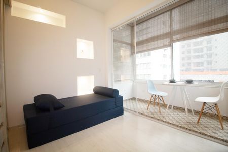 Apartamento à venda com 80m², 1 quarto e sem vagaSala