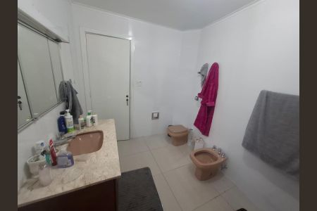 Apartamento à venda com 82m², 2 quartos e sem vaga Apartamento à venda com 82m², 2 quartos e sem vagaBanheiro social