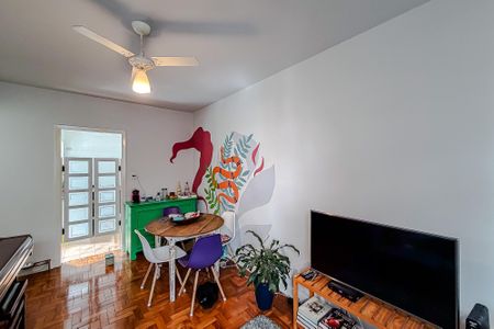 Apartamento à venda com 82m², 2 quartos e sem vagaSala