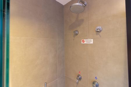 Banheiro de kitnet/studio para alugar com 1 quarto, 20m² em Jardim Paulista, São Paulo