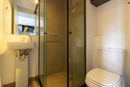 Banheiro de kitnet/studio para alugar com 1 quarto, 20m² em Jardim Paulista, São Paulo
