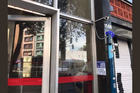 Apartamento à venda com 100m², 2 quartos e sem vagaFachada