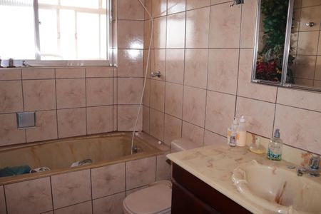 Apartamento à venda com 100m², 2 quartos e sem vagaBanheiro Social